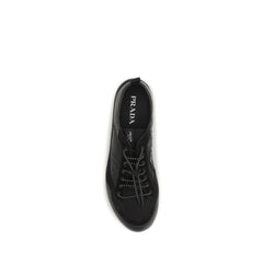 Prada Schwarze Sneaker aus recyceltem Polyamid