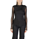 Alleen zwarte blouse van gerecycled polyester