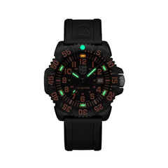 Luminox Sportuhr aus schwarzem Resin