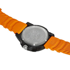 Luminox Sportuhr aus orangefarbenem Kautschuk