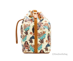 Dooney & Bourke Disney Medium Moana Coated Cotton Bucket Crossbody Bag Handtasche