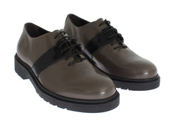 KI_ Graubraune Leder-Schnürschuhe