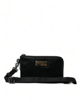 Dolce & Gabbana Zwart Nylon Logo Plaatje Sleutelhanger Pouch Clutch Tas