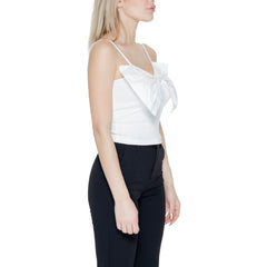 Nur weiße Tanktops aus Bio-Baumwolle