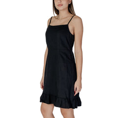 B.Young Schwarzes Leinen-Midikleid