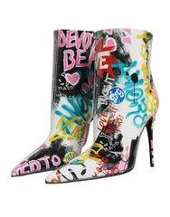 Dolce & Gabbana – Keira – Wadenhohe Stiefel mit mehrfarbigem Graffiti