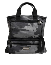 Dolce & Gabbana schwarze Camouflage-Umhängetasche mit Logo-Plakette