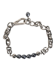 Dolce & Gabbana silberfarbenes Kettenarmband mit Karabinerverschluss, Logo und grauen Perlen