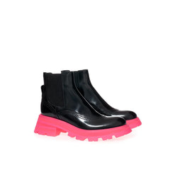 Alexander McQueen Chelsea Boots aus schwarzem Leder