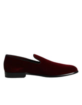 Dolce & Gabbana Rote Slipper aus Baumwollsamt Formelle Schuhe