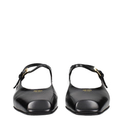 Prada Schwarze flache Sandalen aus Leder
