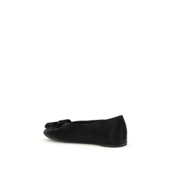 Ferragamo Ballerinas aus schwarzem Kalbsleder Bos Taurus