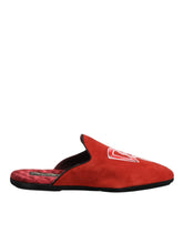 Dolce & Gabbana Rote Wildleder DG King Herren Hausschuhe
