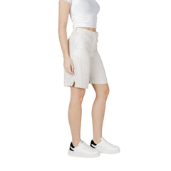 Vila Clothes Beigefarbene Viskose-Bermudashorts
