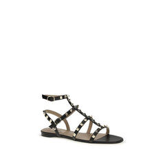 Valentino Garavani Schwarze flache Sandalen aus Kalbsleder Bos Taurus