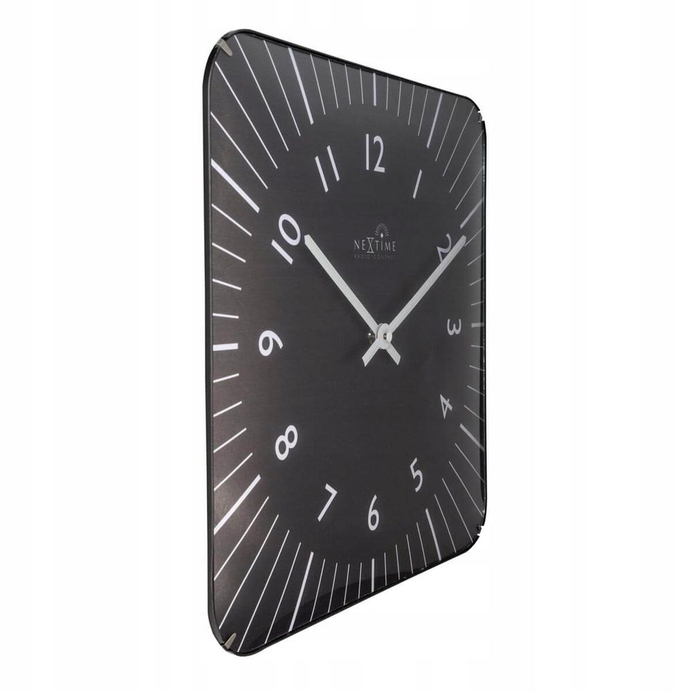 NEXTIME Schwarze Armbanduhr aus Kunststoff