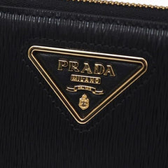 Prada Portemonnee Zwart Kalfsleer