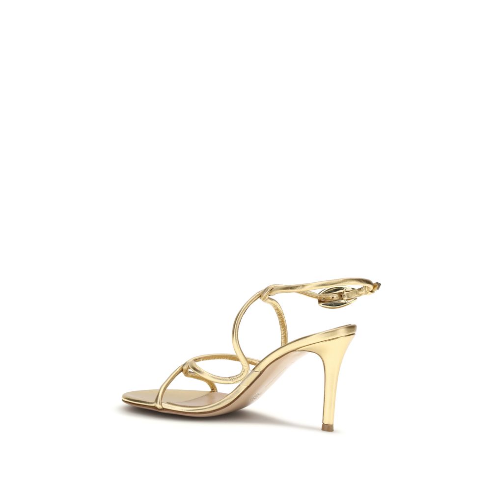 Gianvito Rossi Goldfarbene Riemchensandalen mit Stilettoabsatz aus Kalbsleder