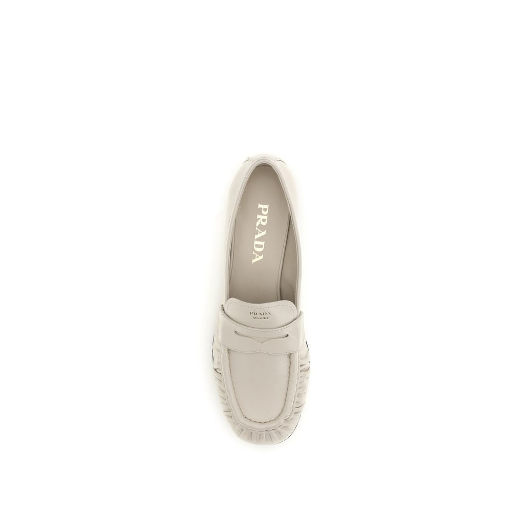 Prada Beige Kalfsleer Bos Taurus Slip-On Loafers