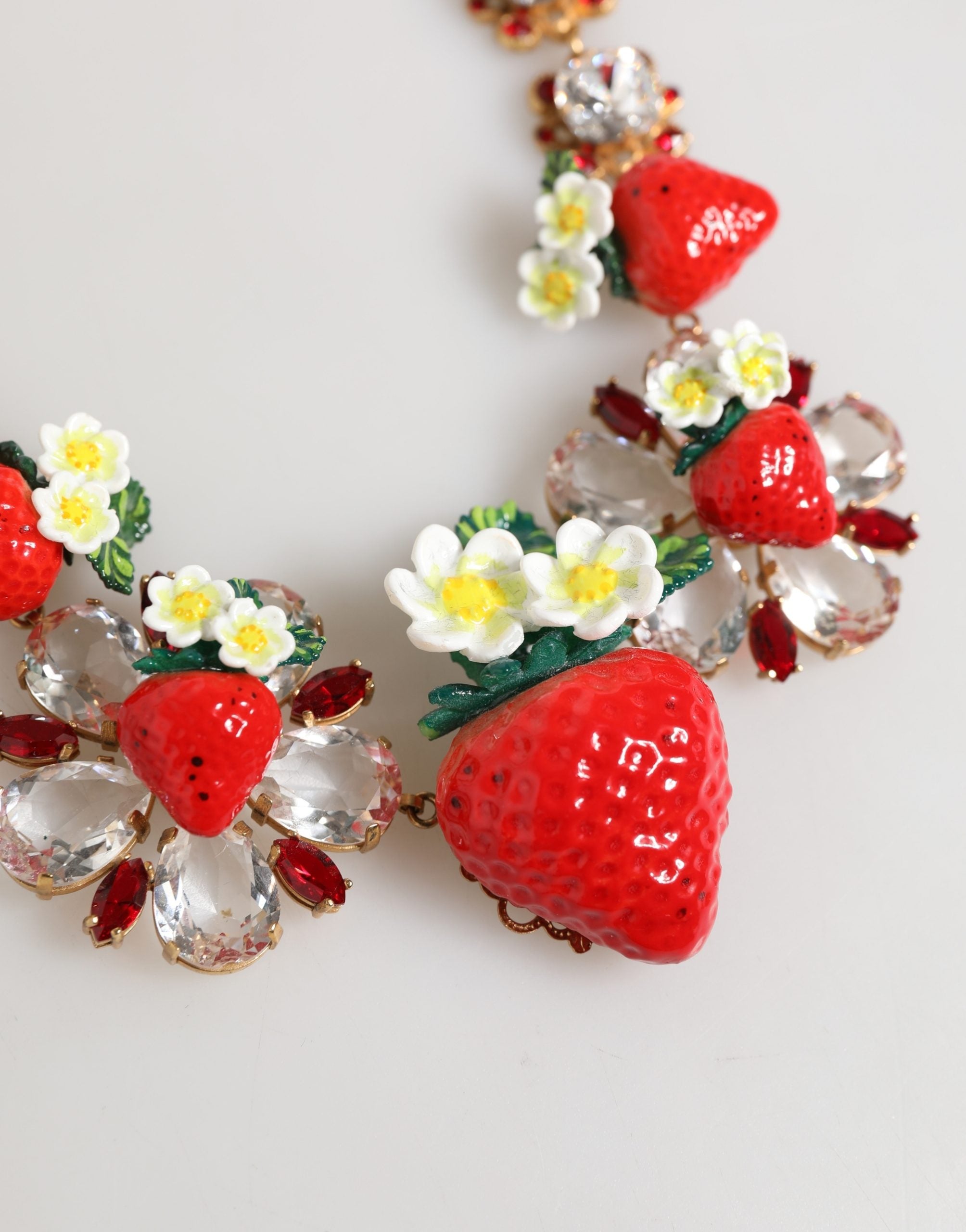 Dolce & Gabbana Goldfarbenes Messing FRUCHT-Anhänger Blumen Kristall-Logo-Halskette
