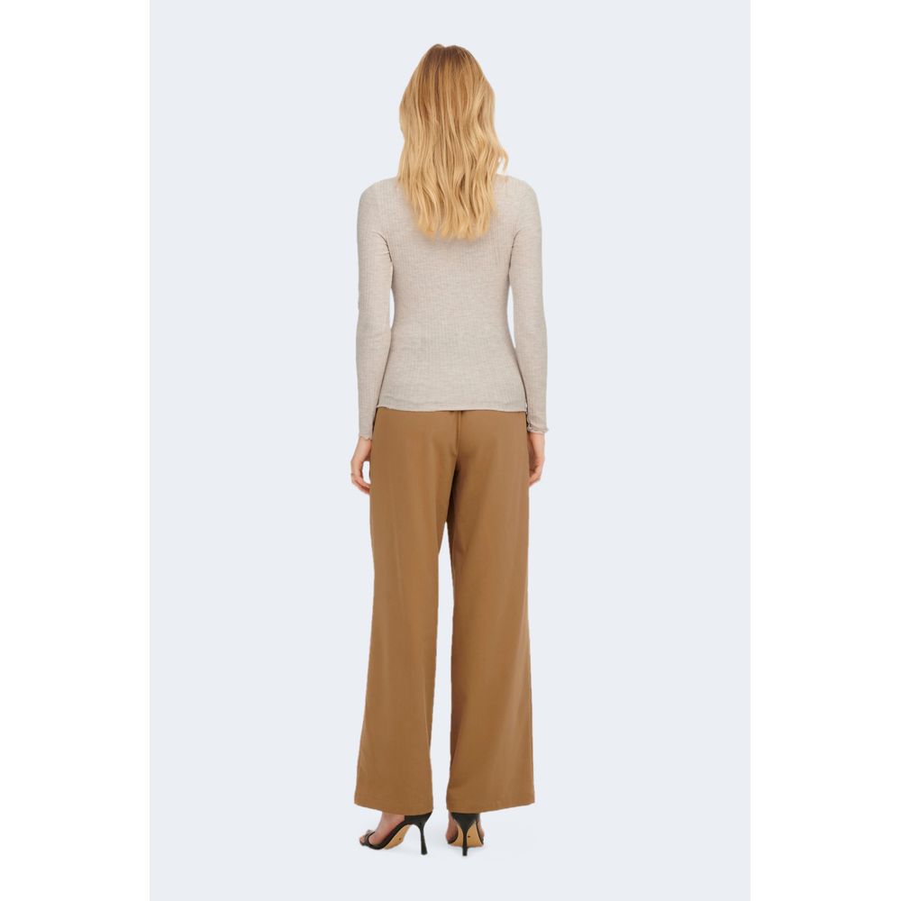 Nur beigefarbener Rollkragenpullover aus Polyester