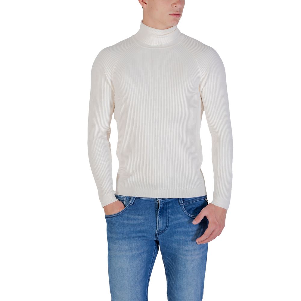 Antony Morato Rollkragenpullover aus Viskose in Creme