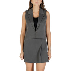 Weste aus recyceltem Polyester in Grau von Only