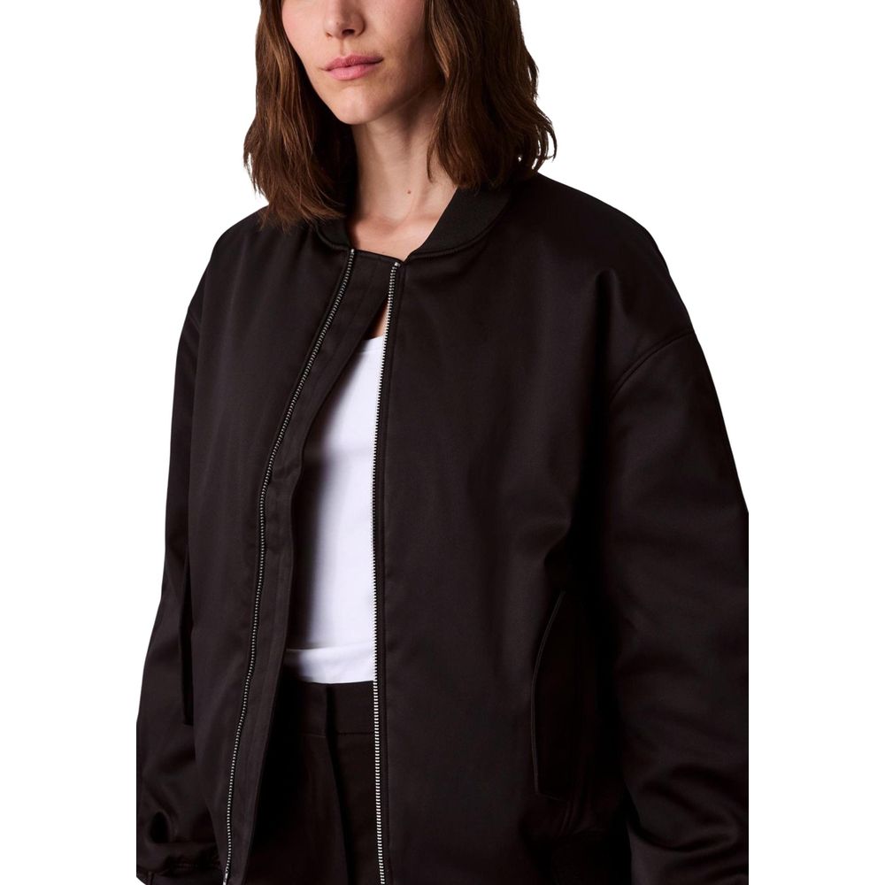 Calvin Klein Jeans Bomber aus schwarzem recyceltem Polyester