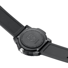 Luminox Sportuhr aus schwarzem Resin