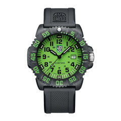 Luminox Sportuhr aus schwarzem Resin