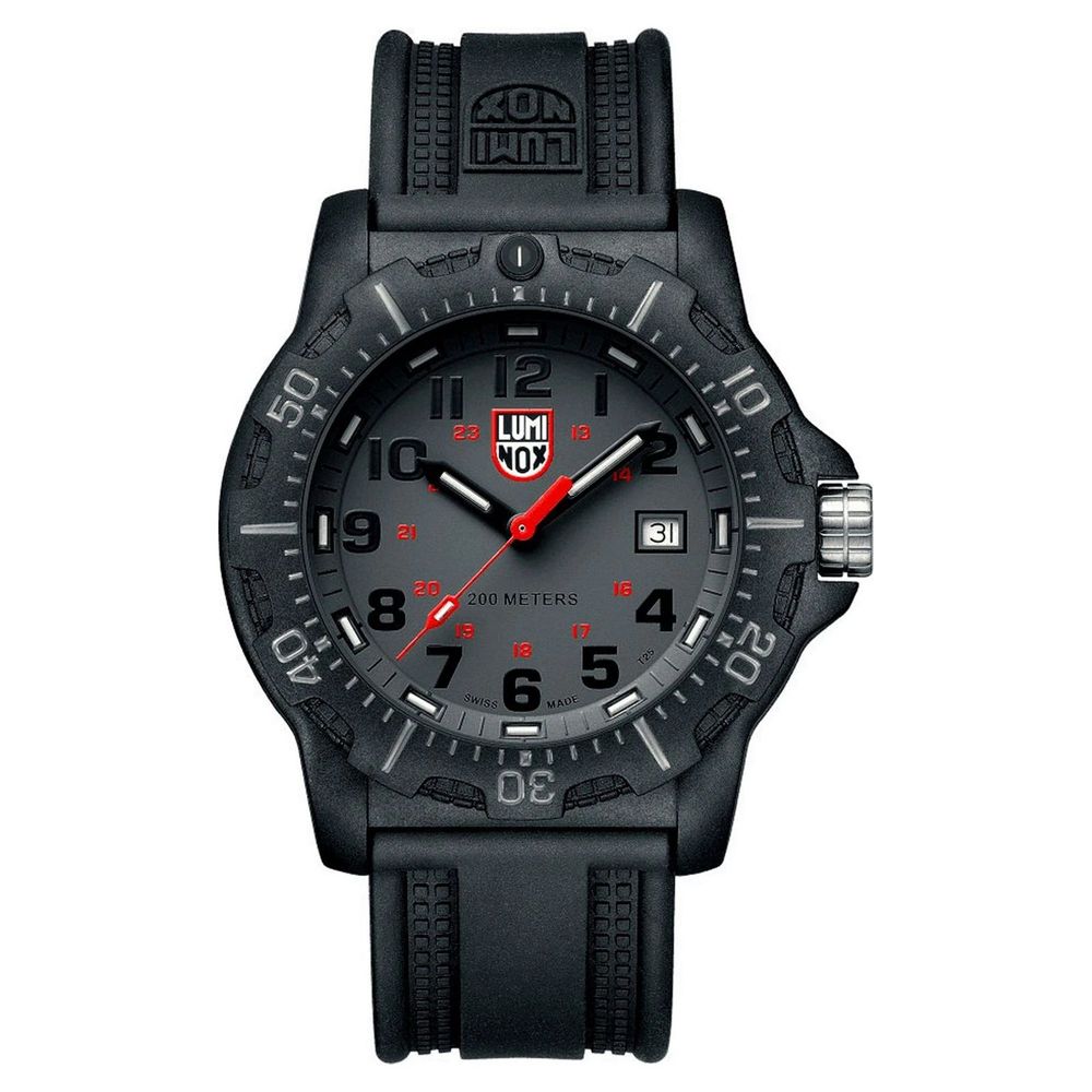 Luminox Sportuhr aus schwarzem Resin