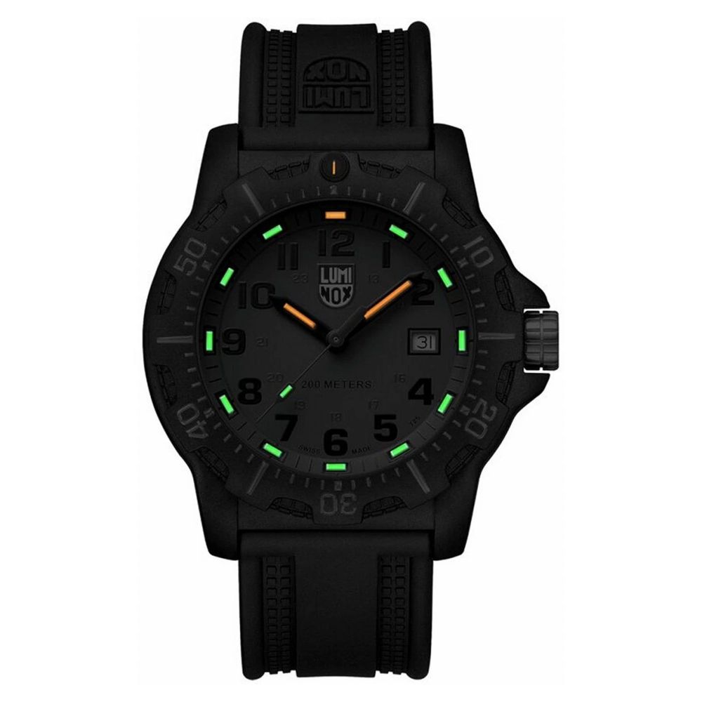 Luminox Sportuhr aus schwarzem Resin