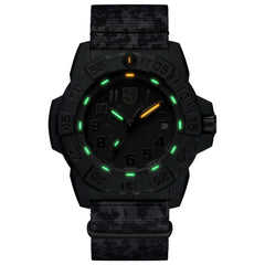Luminox Sportuhr aus grauem Nylon