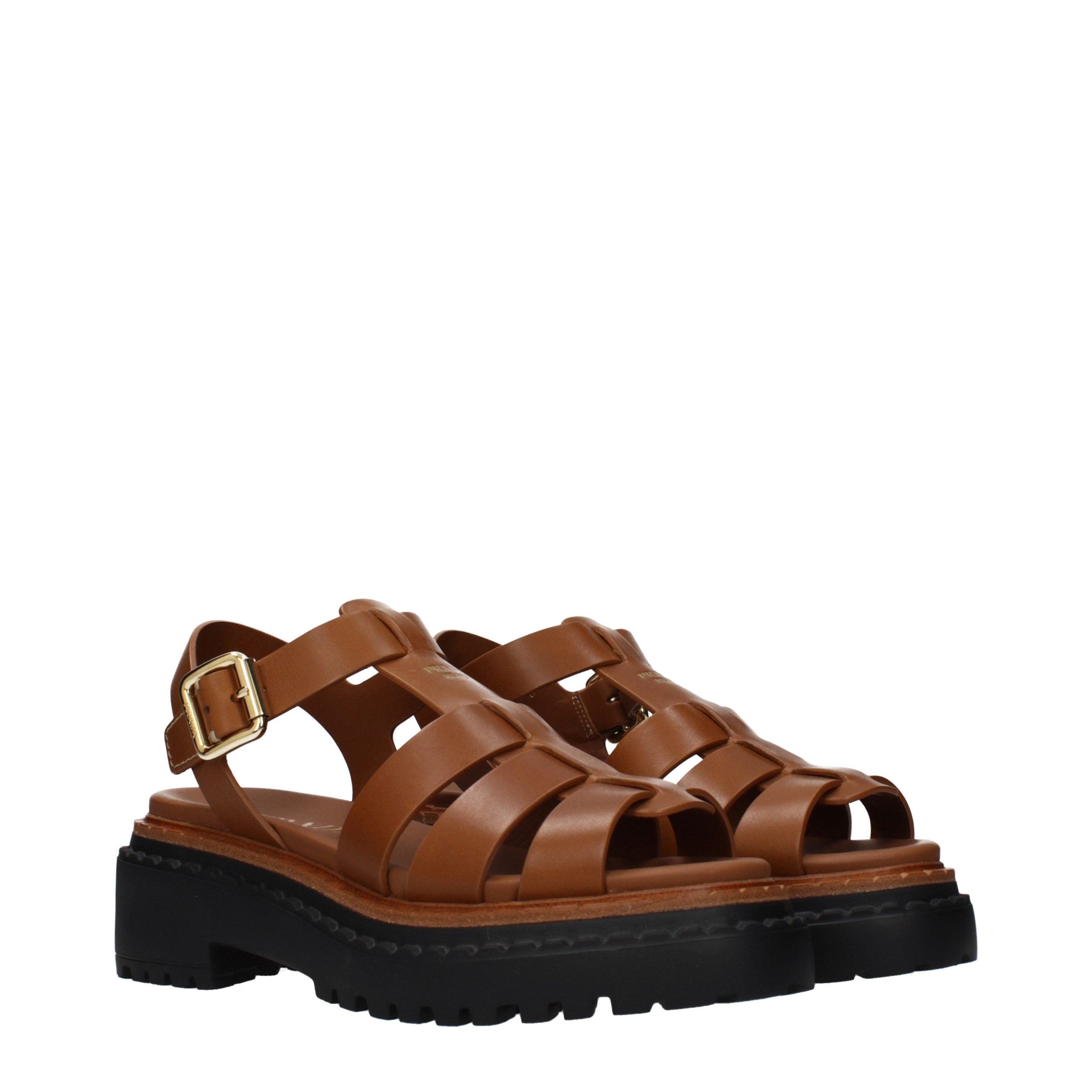 Prada Bruine Leren Sandaal met Plateauzool