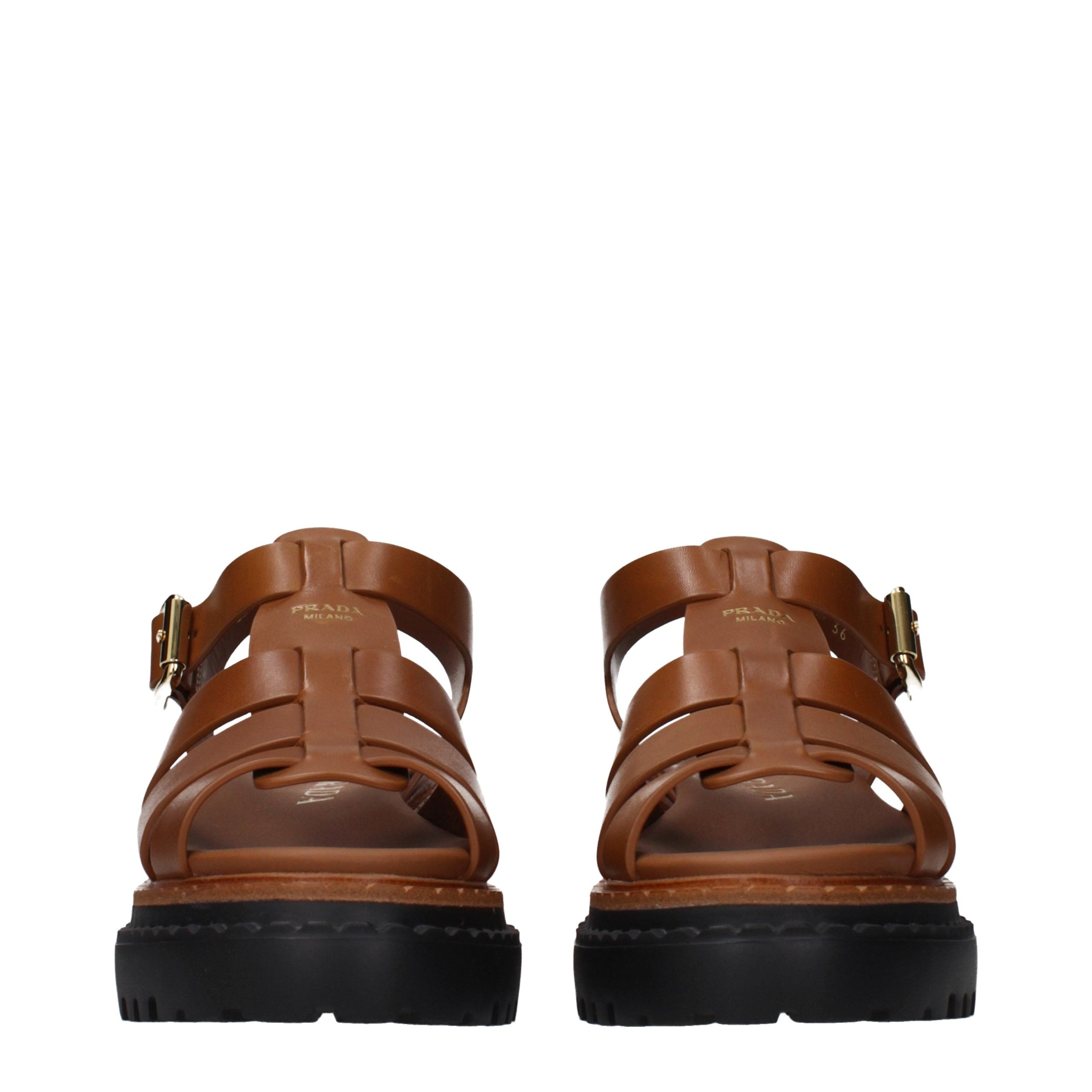 Prada Bruine Leren Sandaal met Plateauzool