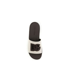 Dolce & Gabbana Beige Kalfsleer Bos Taurus Platte Sandalen