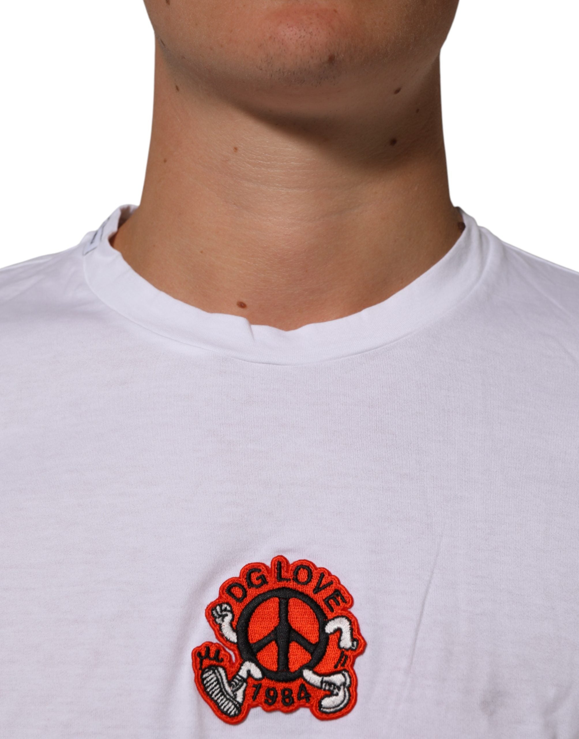 Dolce & Gabbana Weißes Baumwoll-T-Shirt mit Rundhalsausschnitt und DG Love Aufnäher