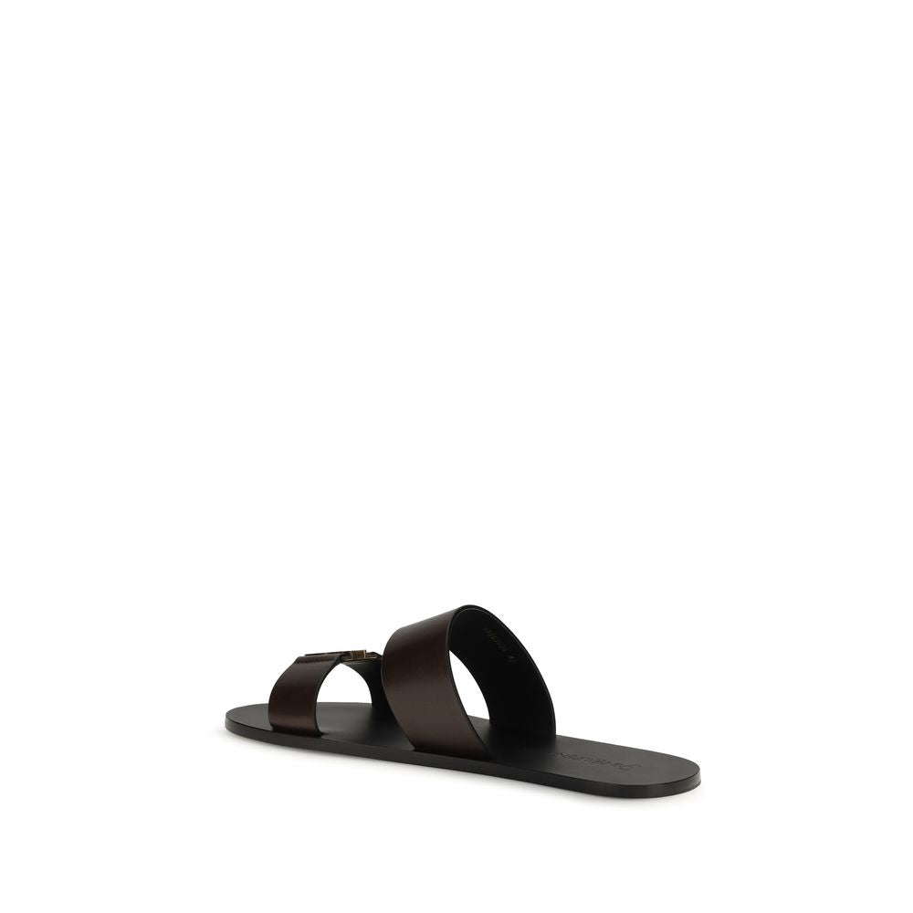 Saint Laurent Bruine Kalfsleren Platte Sandalen van de Bos Taurus