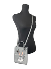 Marc Jacobs X Looney Tunes Bugs Bunny Mini Grind Umhängetasche aus genarbtem Leder