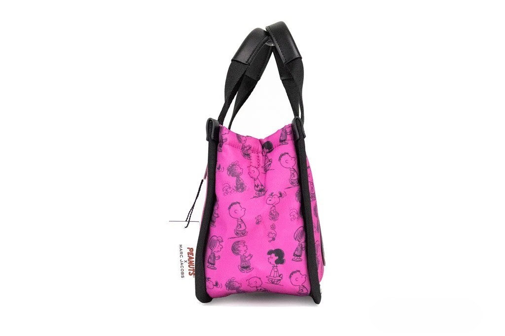 Marc Jacobs X Peanuts Mini Fuchsia Fedora Puffy Nylon Tote Umhängetasche