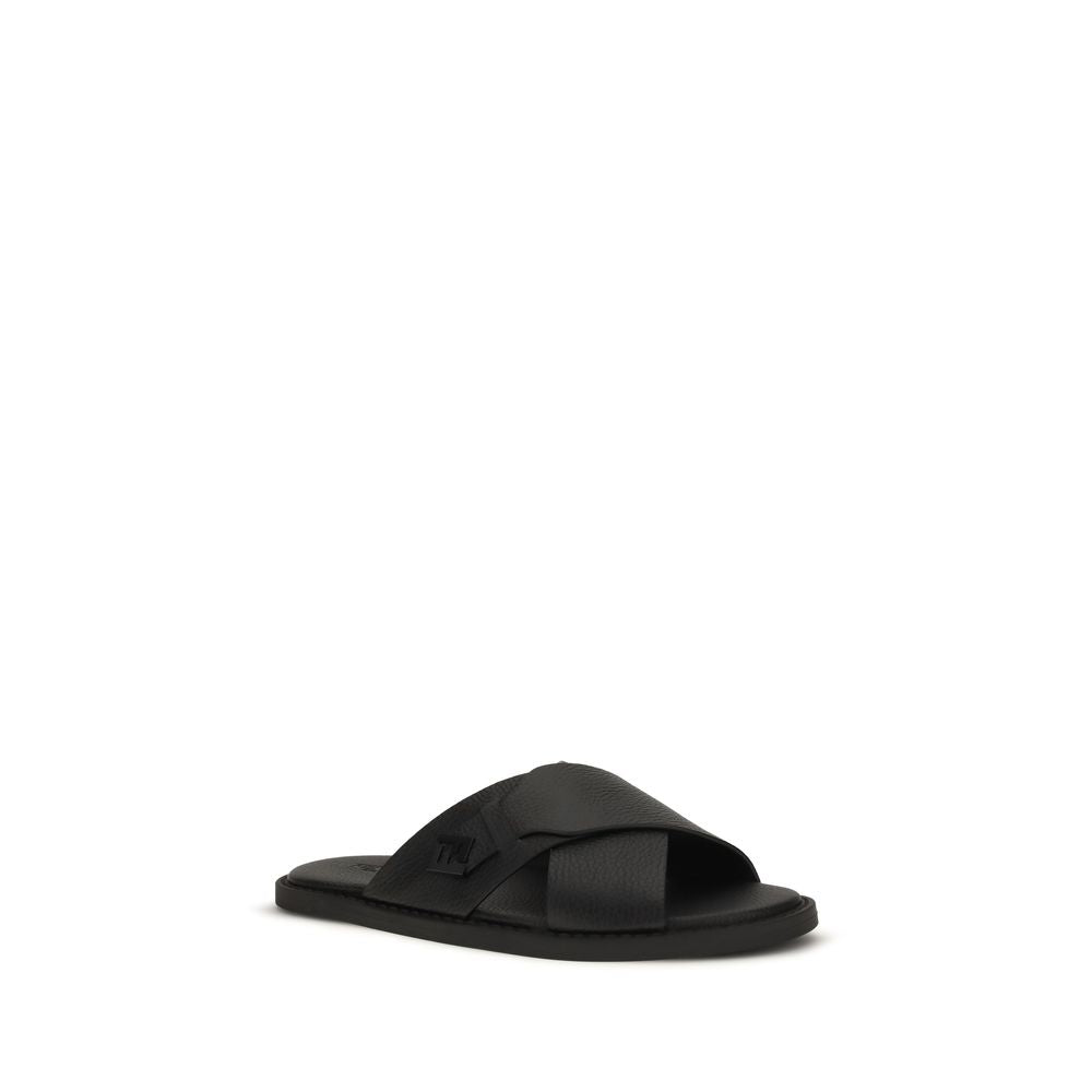 Fendi Zwarte Kalfsleren Bos Taurus Platte Sandalen