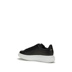 Alexander McQueen Zwarte Kalfsleren Bos Taurus Plateau Sneakers