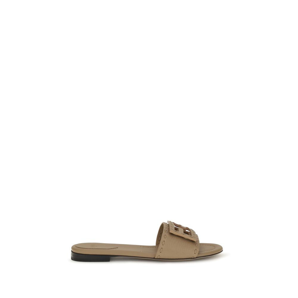 Fendi Beige Kalfsleer Bos Taurus Platte Sandalen