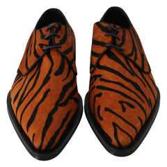 Dolce & Gabbana orangefarbene Ponyfell-Abendschuhe im Brogue-Stil