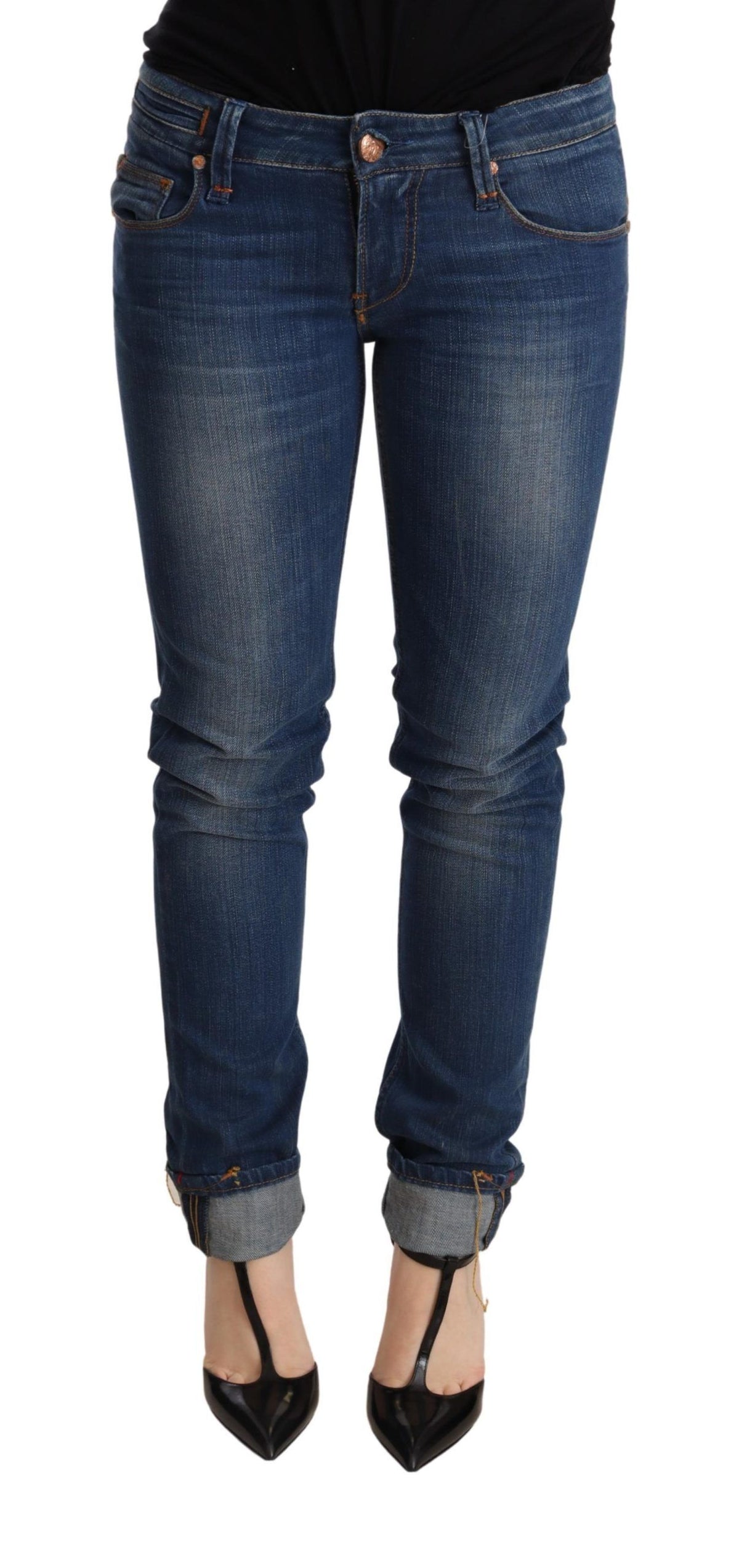 Acht blaue, ausgewaschene, tief sitzende Skinny Jeanshose