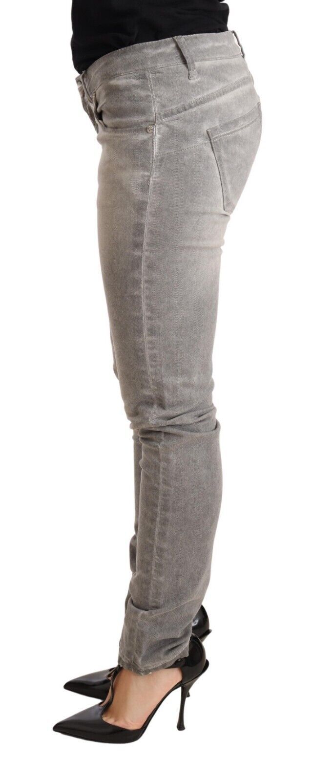 Acht Hellgraue, gewaschene Baumwoll-Slim-Fit-Jeans für Damen