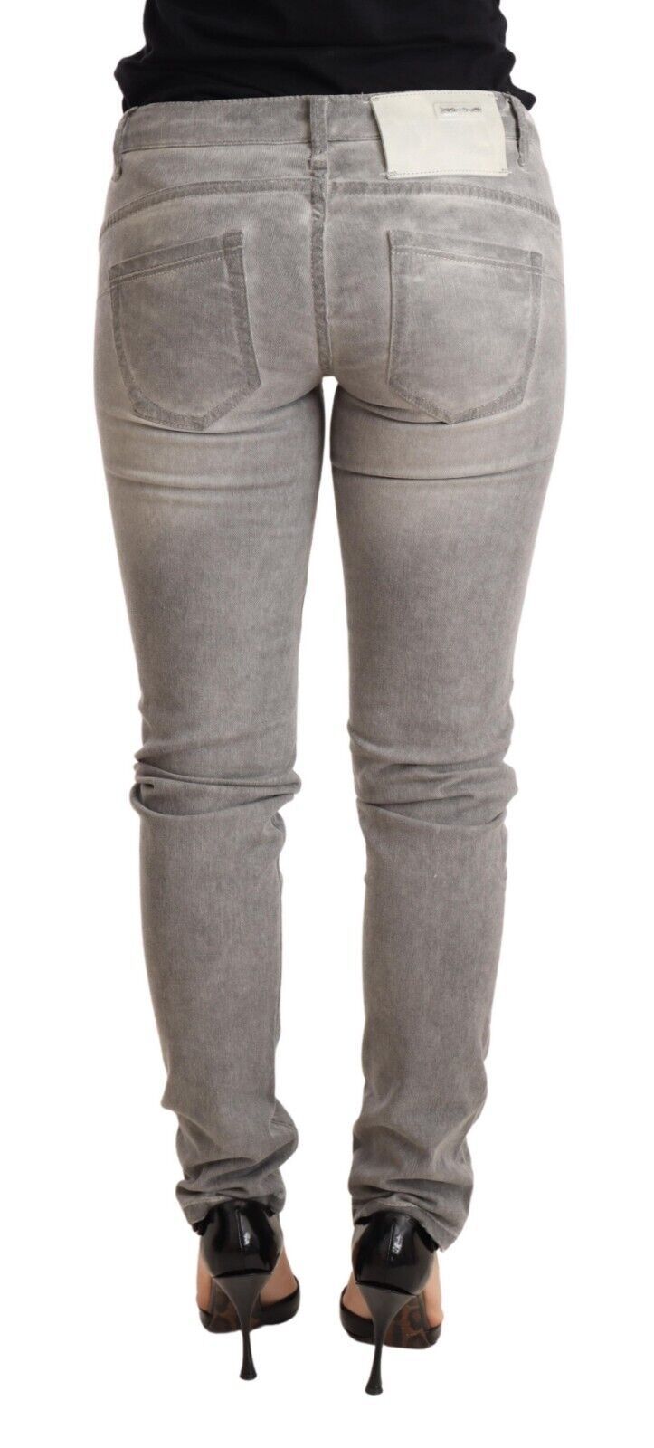Acht Hellgraue, gewaschene Baumwoll-Slim-Fit-Jeans für Damen