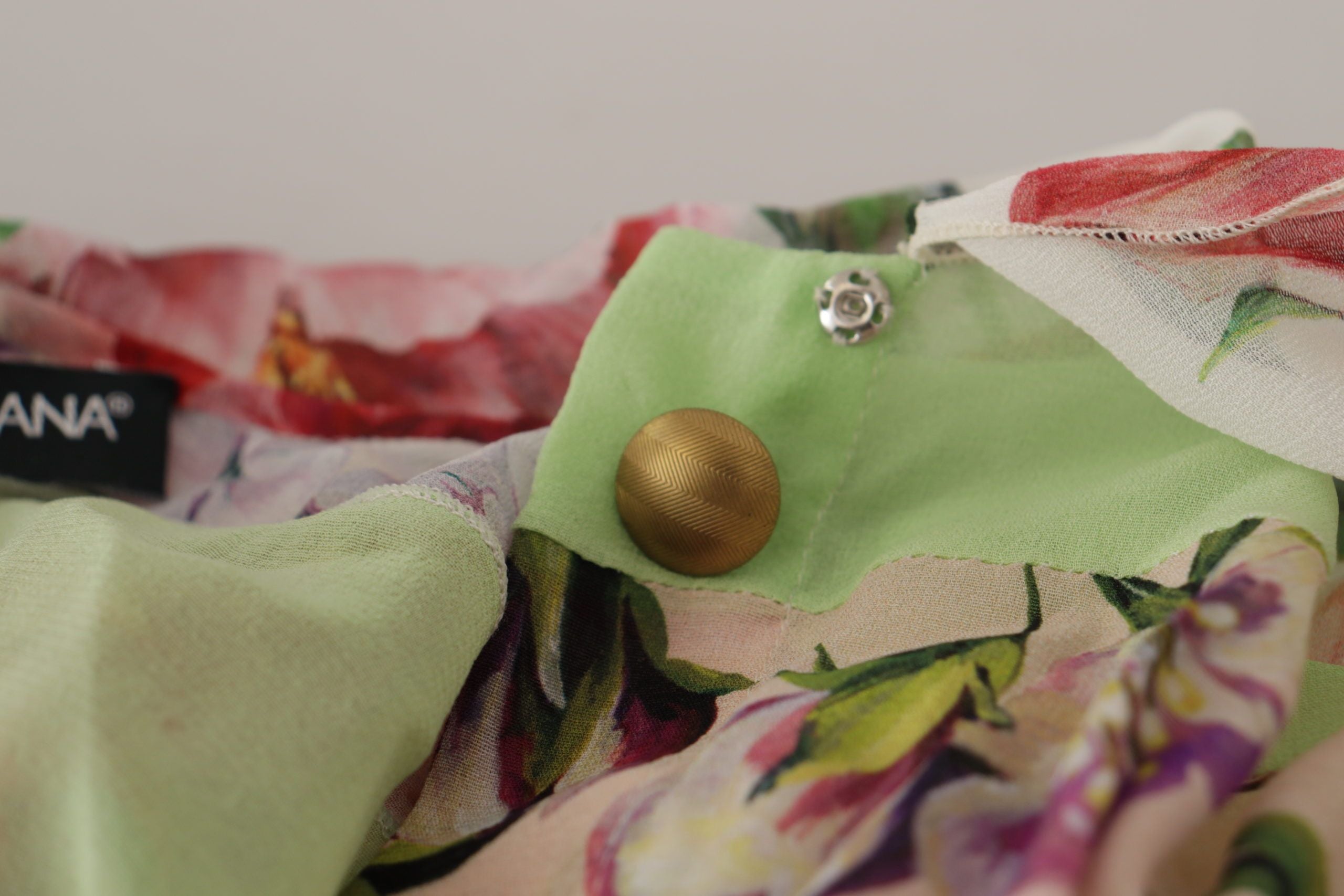 Dolce & Gabbana Multikleur Bloemen Patchwork Ontwerp Ascotkraag Top Blouse