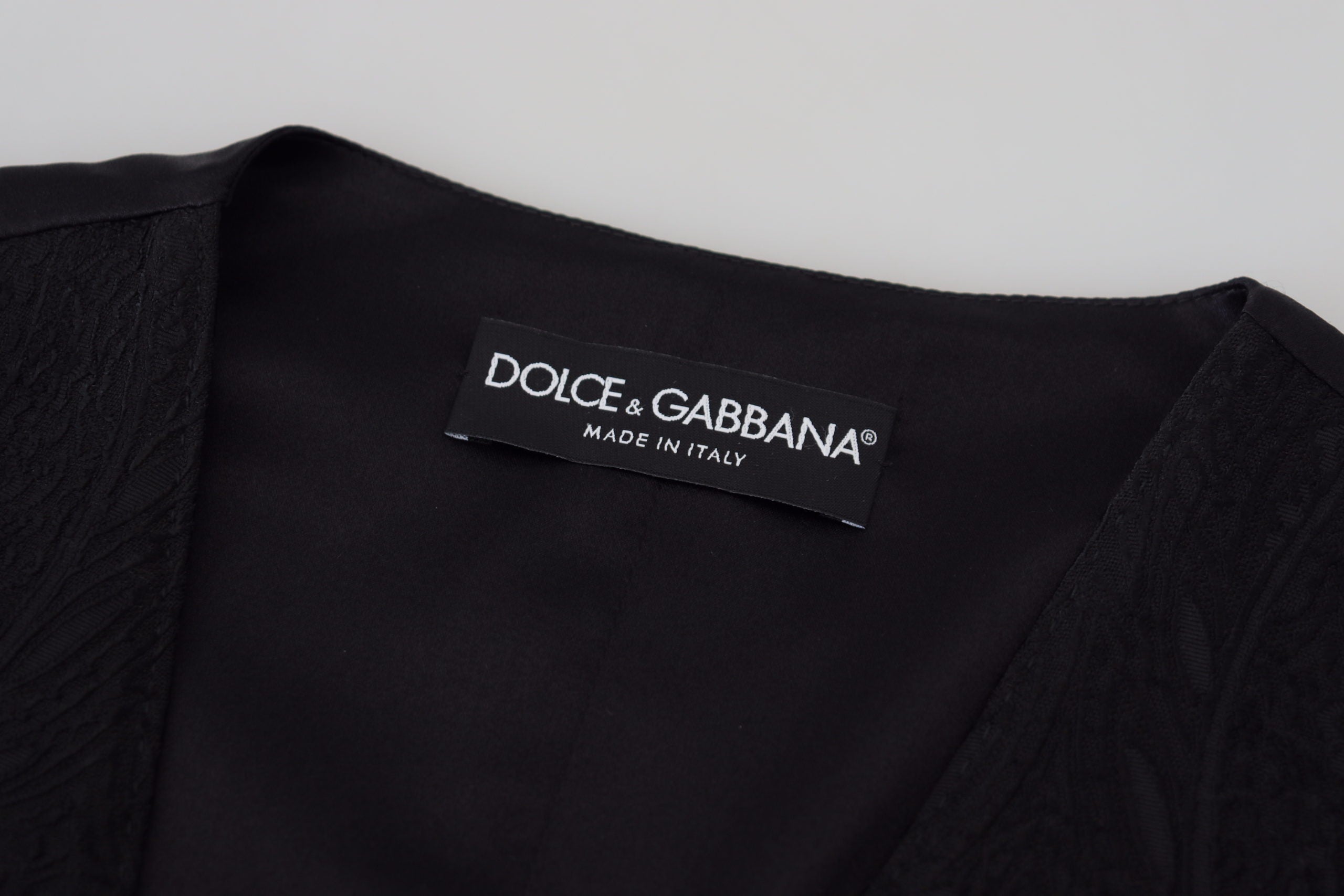 Dolce & Gabbana Zwarte Brokaat Knoopsluiting Mouwloze Gilet Top