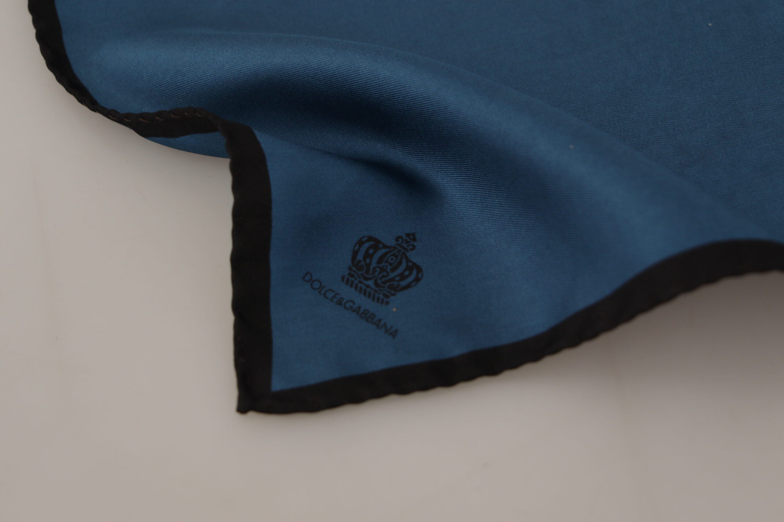 Dolce & Gabbana Schwarzes blaues DG Crown bedrucktes quadratisches Halstuch